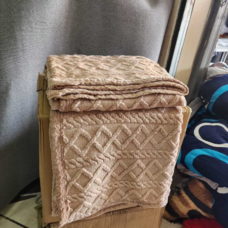 Fleece Woolen Cosy Blanket – 6x6